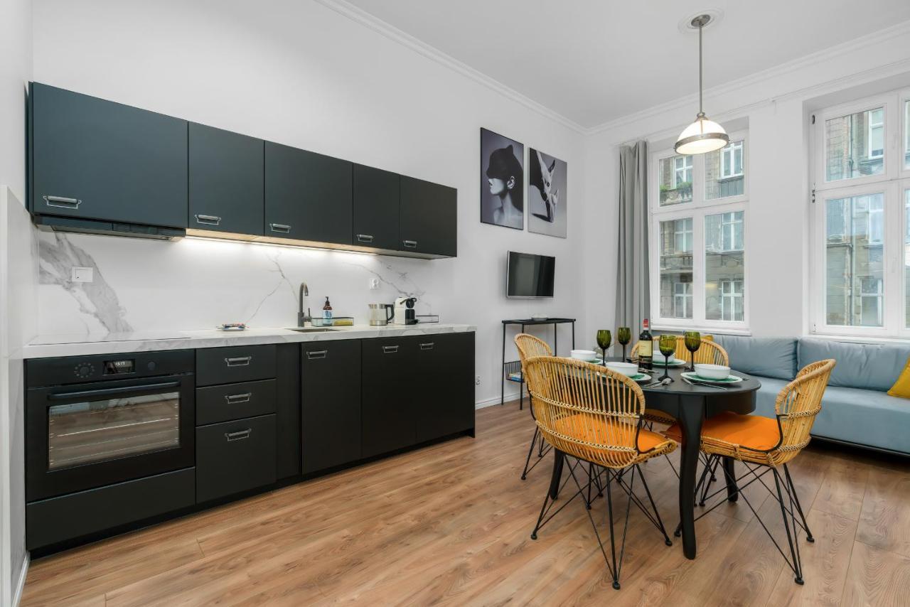 Deluxe Mtp Matejki By Renters * Posen
